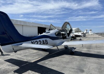 2015 g5 cirrus plane